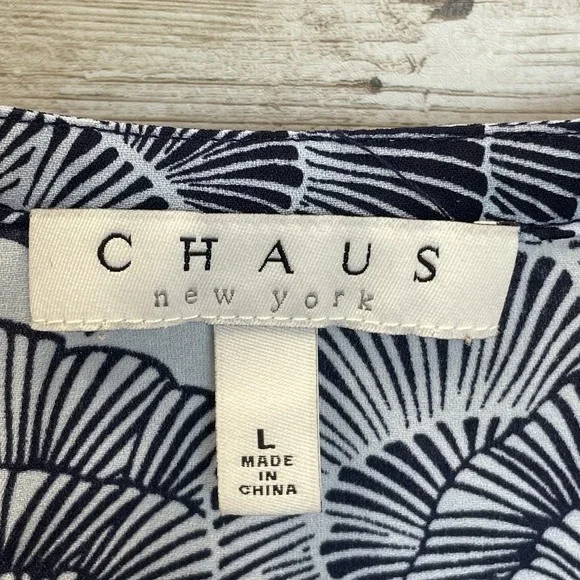 Chaus New York Womens L Blouse 3/4 Sleeve Blue Fan Print Lightweight V-Neck - Picture 5 of 7